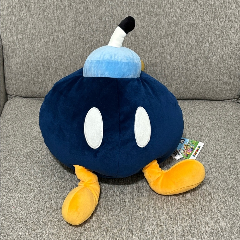 NWT Rare Nintendo Super Mario Club Mocchi Mocchi Bob-Omb 15" Soft Plush